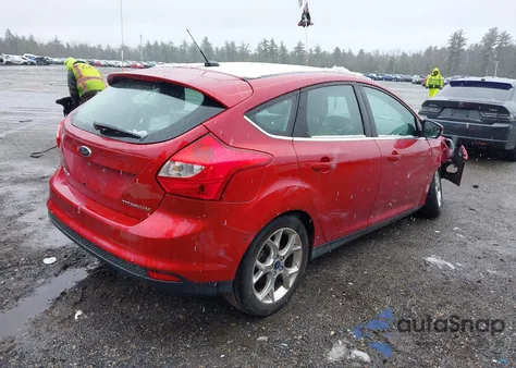 2012 Ford Focus Titanium из США, поврежденный, VIN 1FAHP3N29CL149171